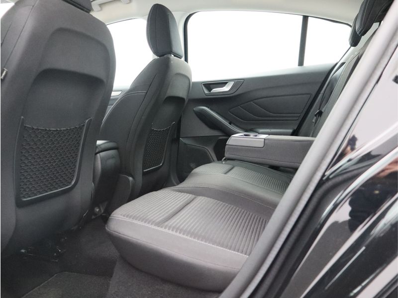 Ford Focus 1.0 EcoBoost Titanium Business/ lage km/ zeer mooi!