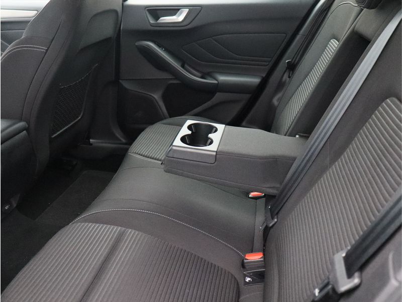 Ford Focus 1.0 EcoBoost Titanium Business/ lage km!