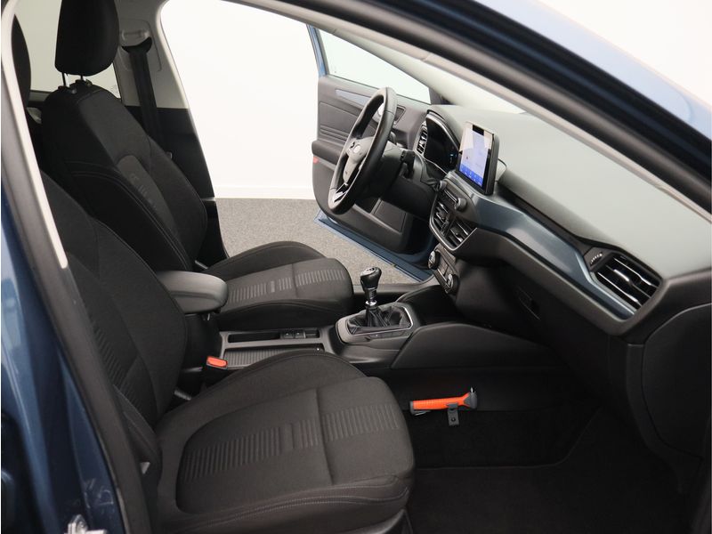 Ford Focus Wagon 1.0 EcoBoost Hybrid Active Business/ compleet!