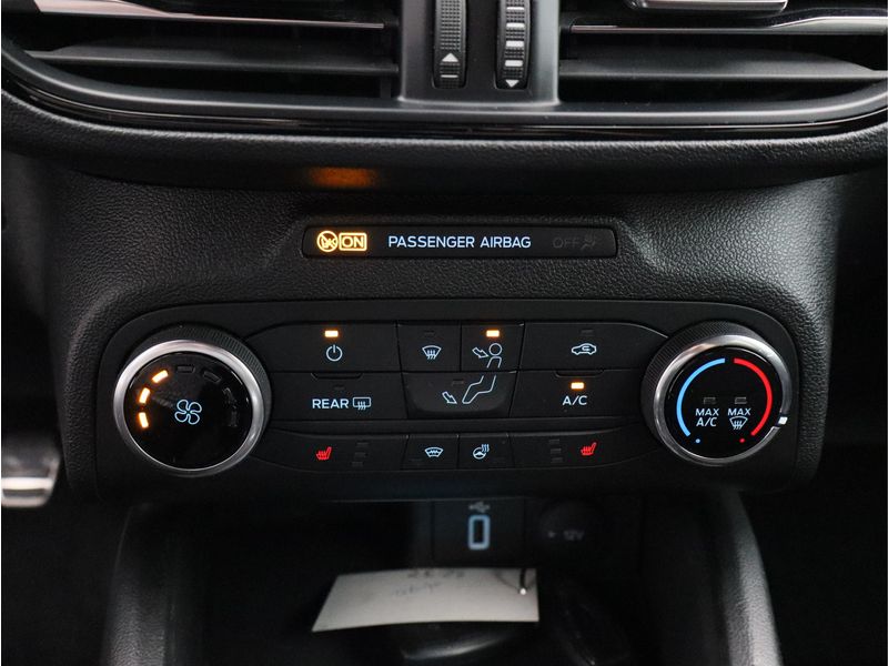 Ford Focus 1.0 EcoBoost ST Line Business/ lage km/ zeer mooi!