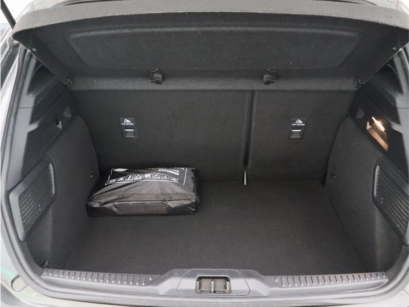 Ford Focus 1.0 EcoBoost ST Line Business/ lage km/ zeer mooi!